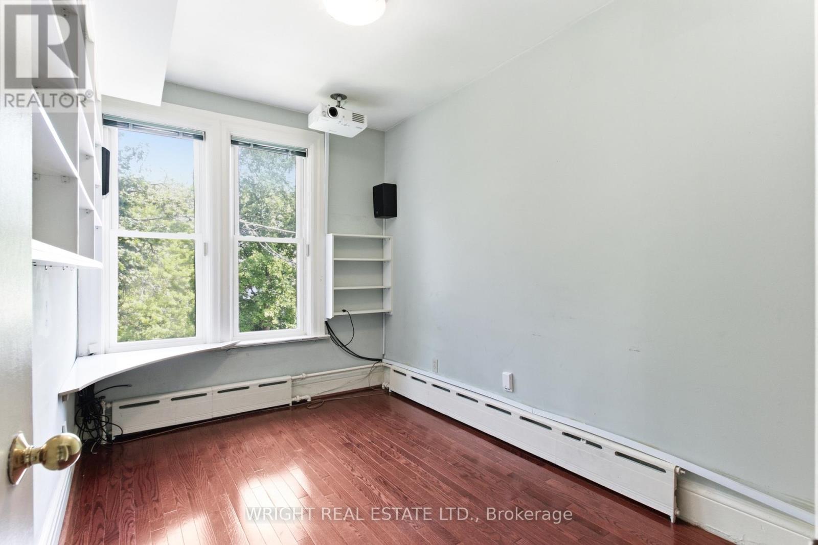 112 ALBANY AVENUE - 17