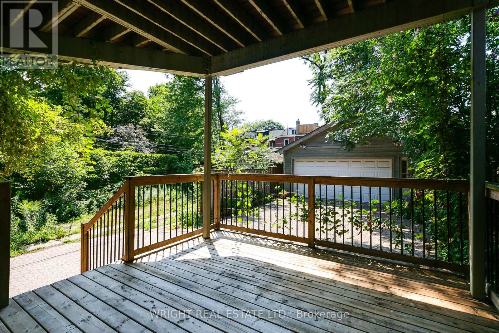 112 ALBANY AVENUE - 40