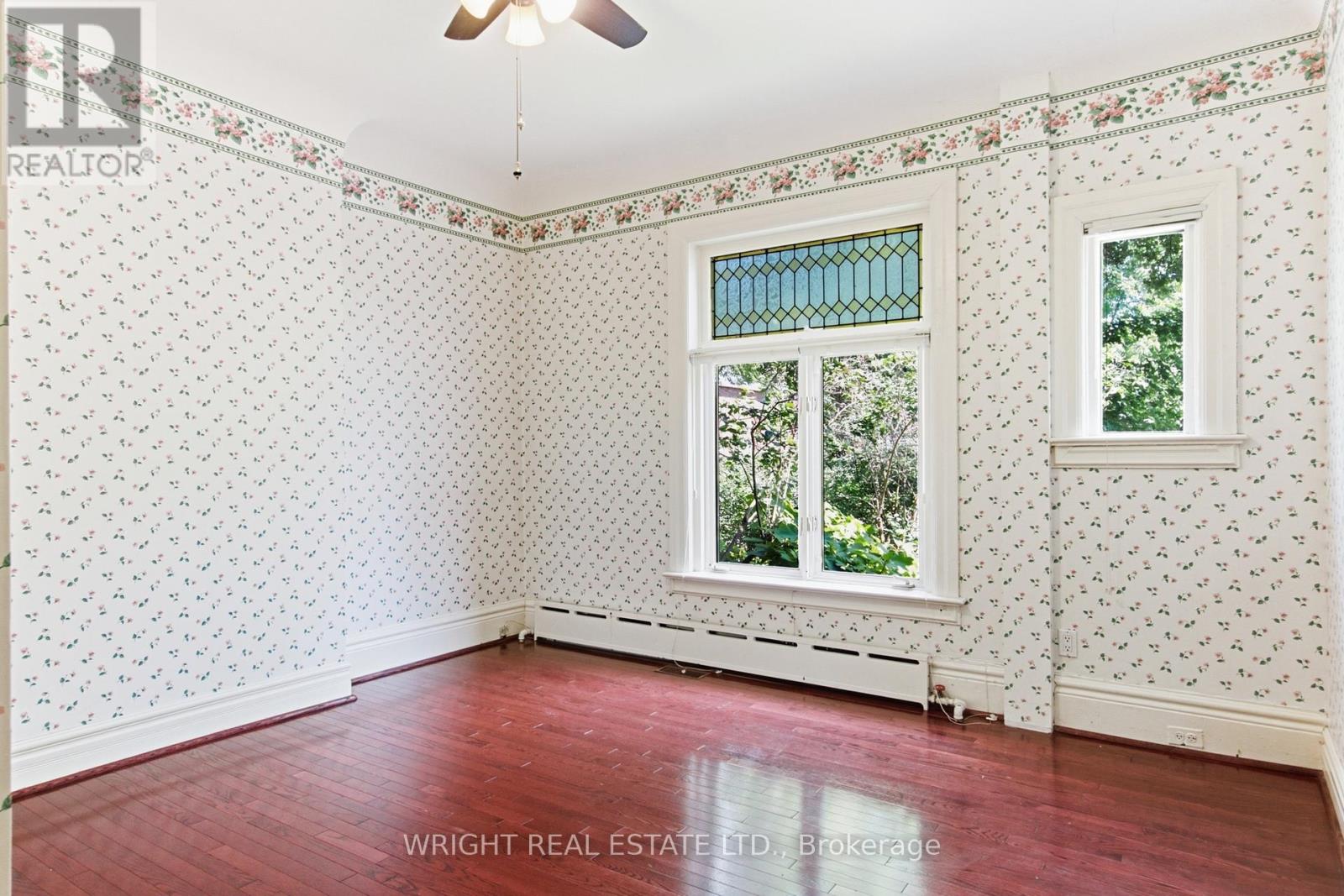 112 ALBANY AVENUE - 5