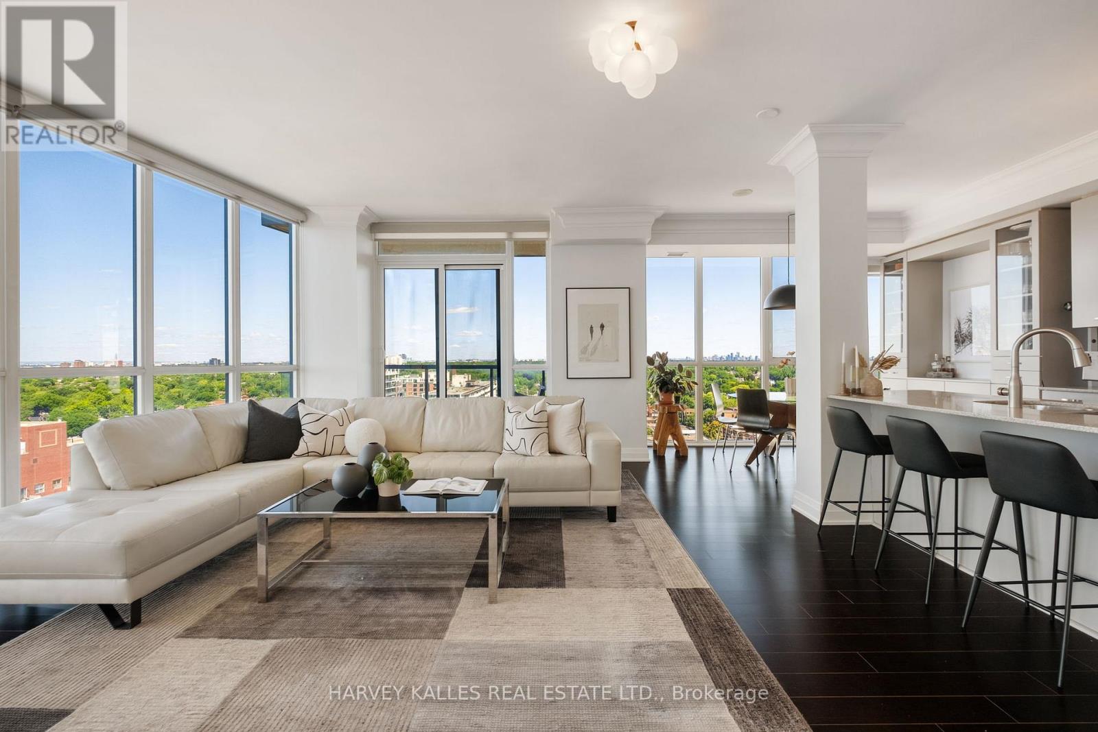Photo of 530 St Clair Avenue