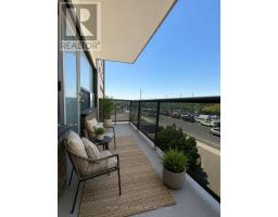 301 - 1725 Lawrence Avenue E, Toronto, ON M1R2X7 Photo 7