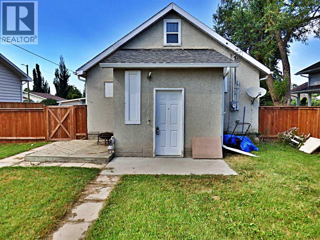 4709 48B Avenue - 20