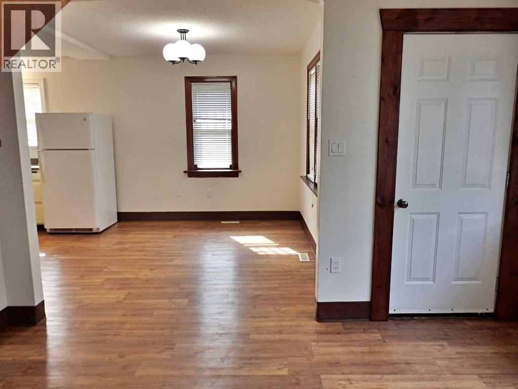 4709 48B Avenue - 14