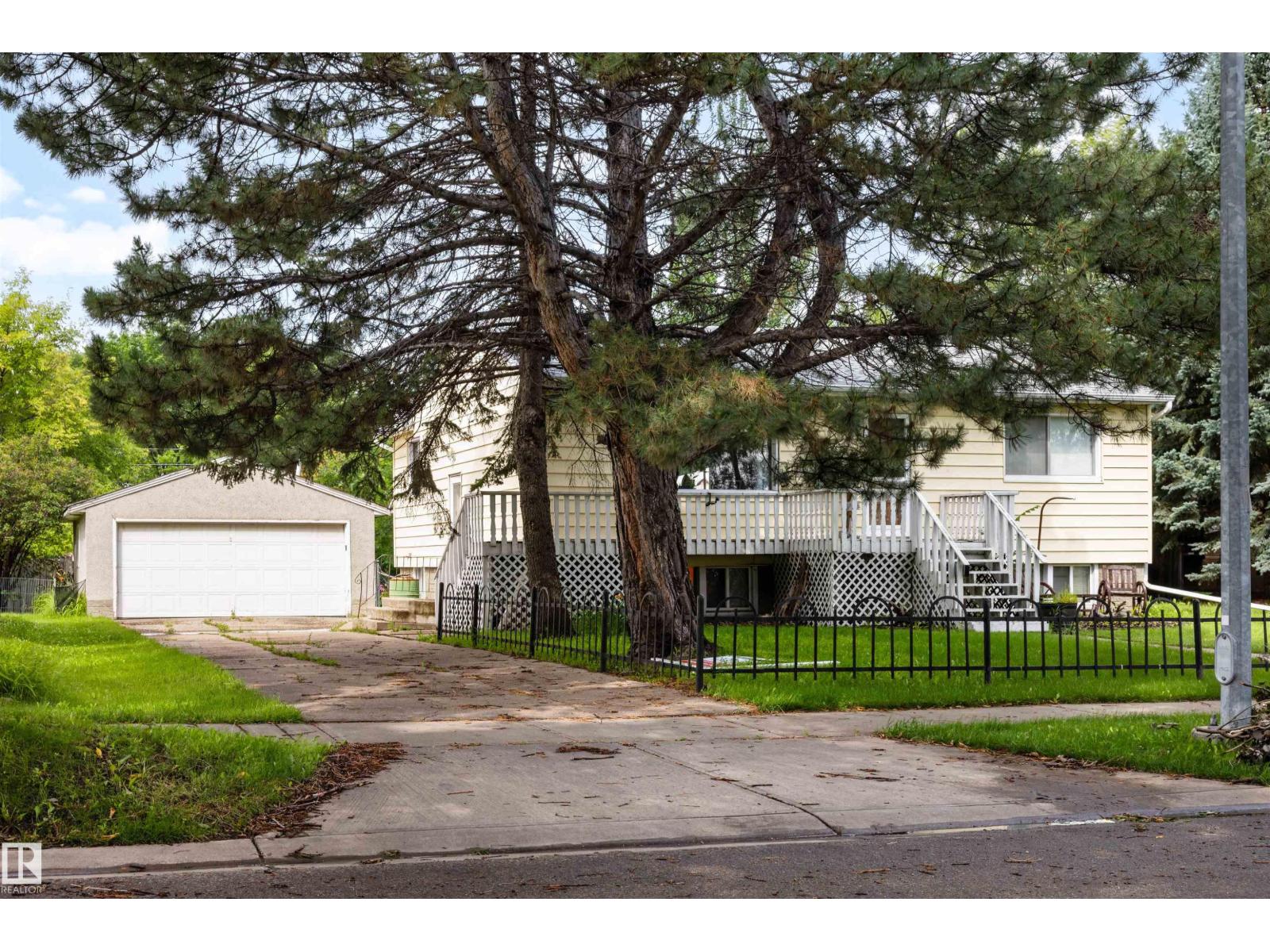 12348 128 ST NW - Image 10