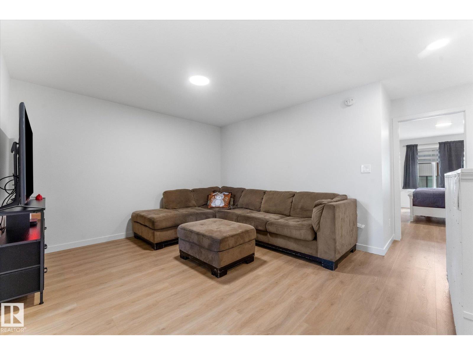 3906 5 AV SW - 18