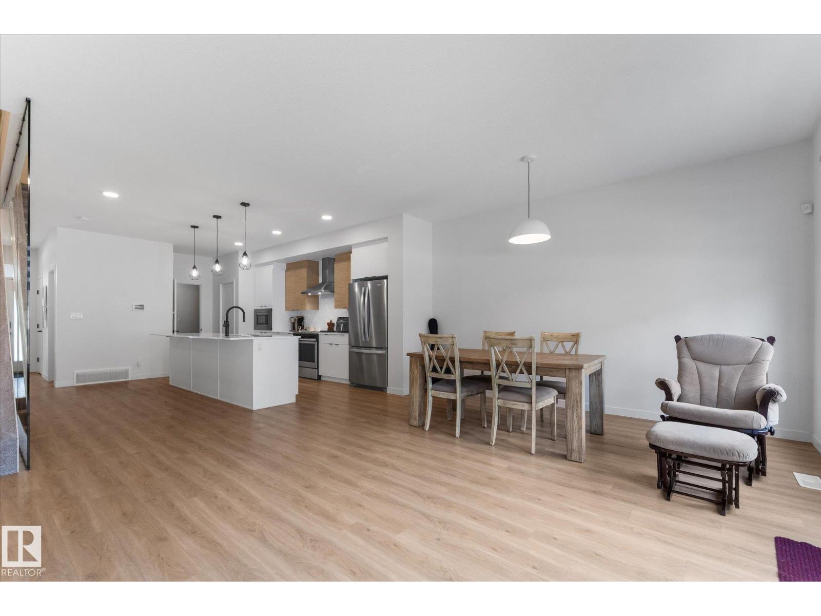 3906 5 AV SW - 9