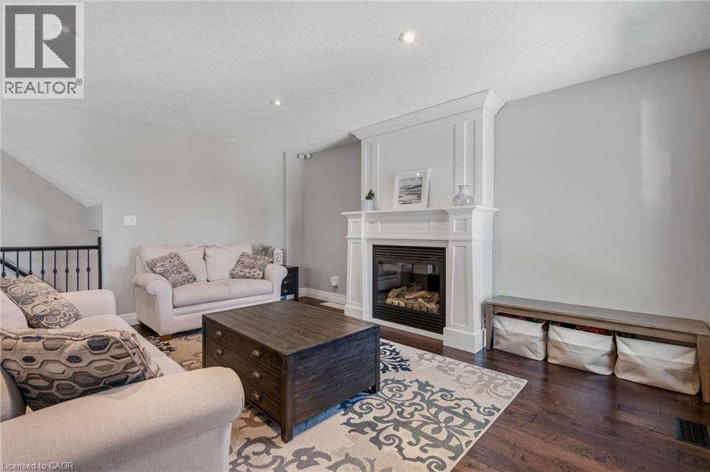 936 DUNBLANE Court - Image 15