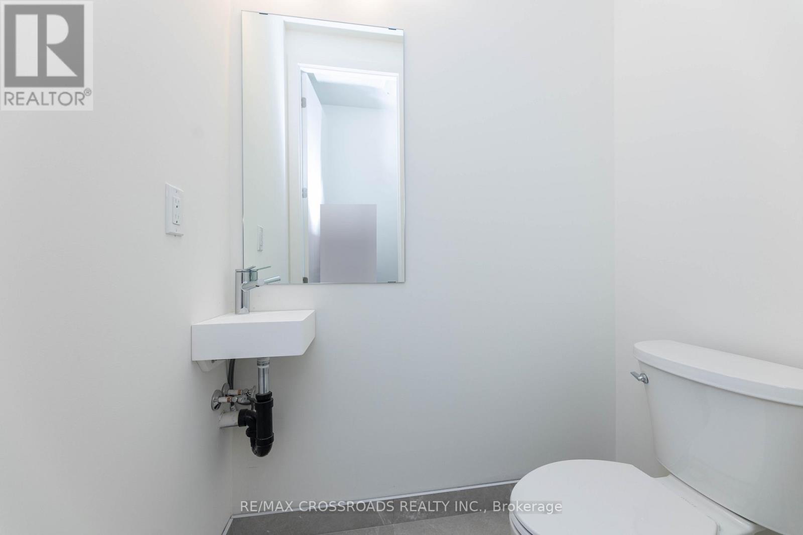 #1503 11 DAVID EYER ROAD - Image 14