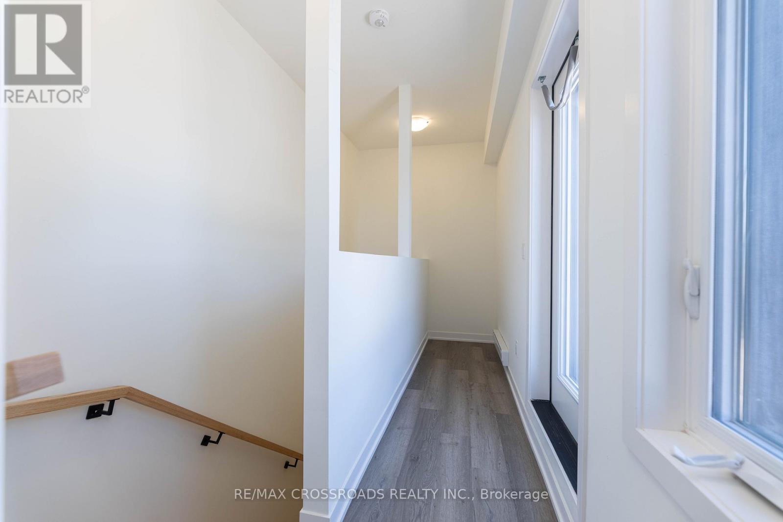 #1503 11 DAVID EYER ROAD - 23