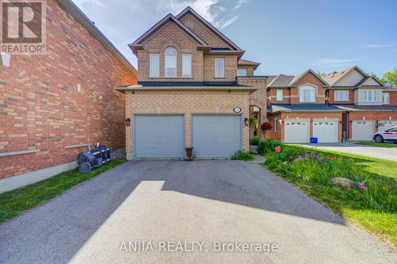 132 ESTATE GARDEN DRIVE - 1