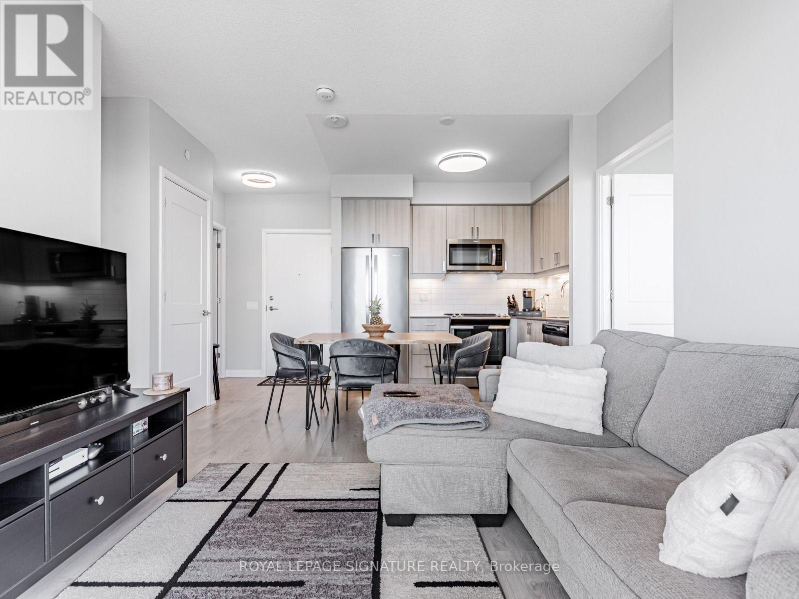 #1114 7895 JANE STREET - 16
