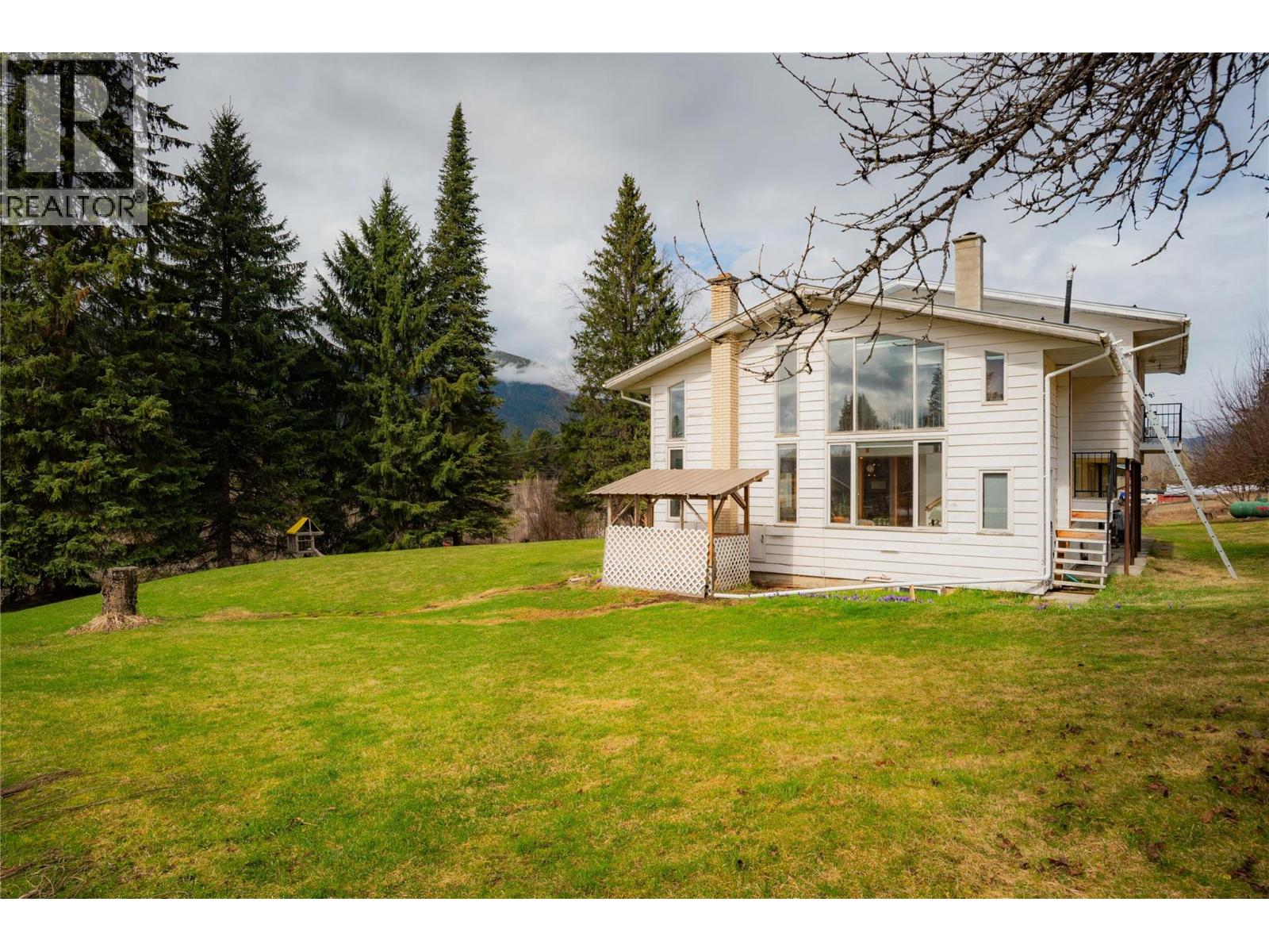 6943 KANIGAN Road - 73