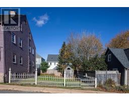 69 Fox Street, Lunenburg, NS B0J2C0 Photo 44