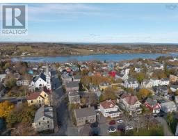 69 Fox Street, Lunenburg, NS B0J2C0 Photo 45