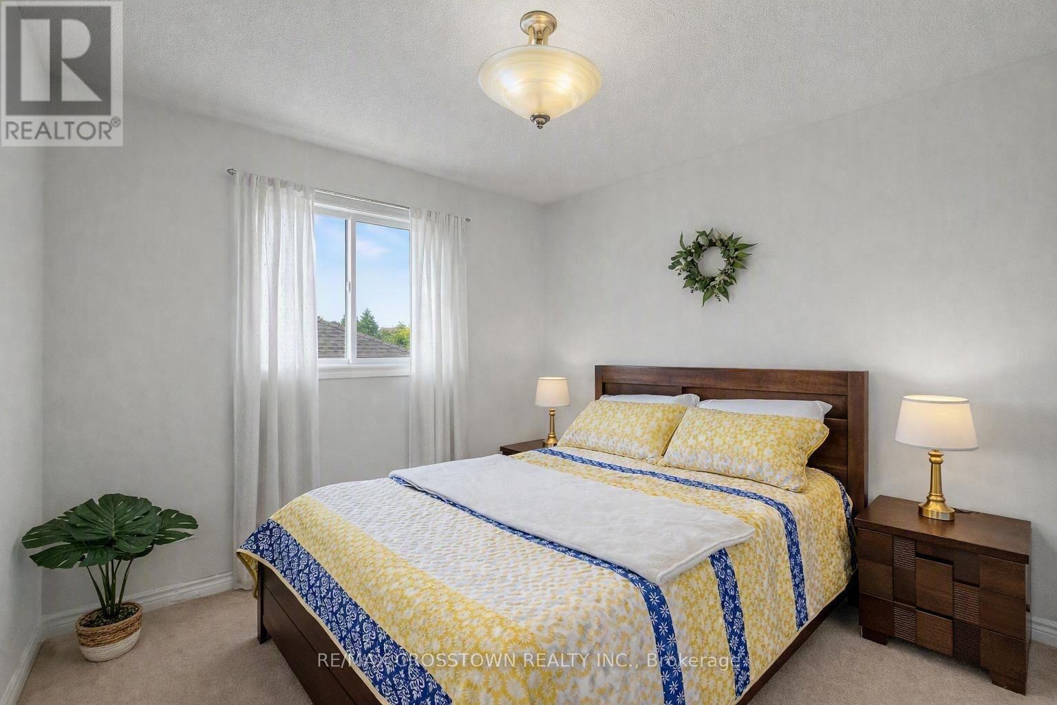31 LOGAN COURT - 25