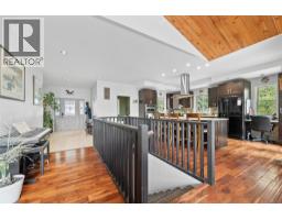Living room - 63 Libich Road, Salmon Arm, BC V1E2Y1 Photo 14