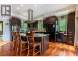 Kitchen - 63 Libich Road, Salmon Arm, BC V1E2Y1 Photo 16