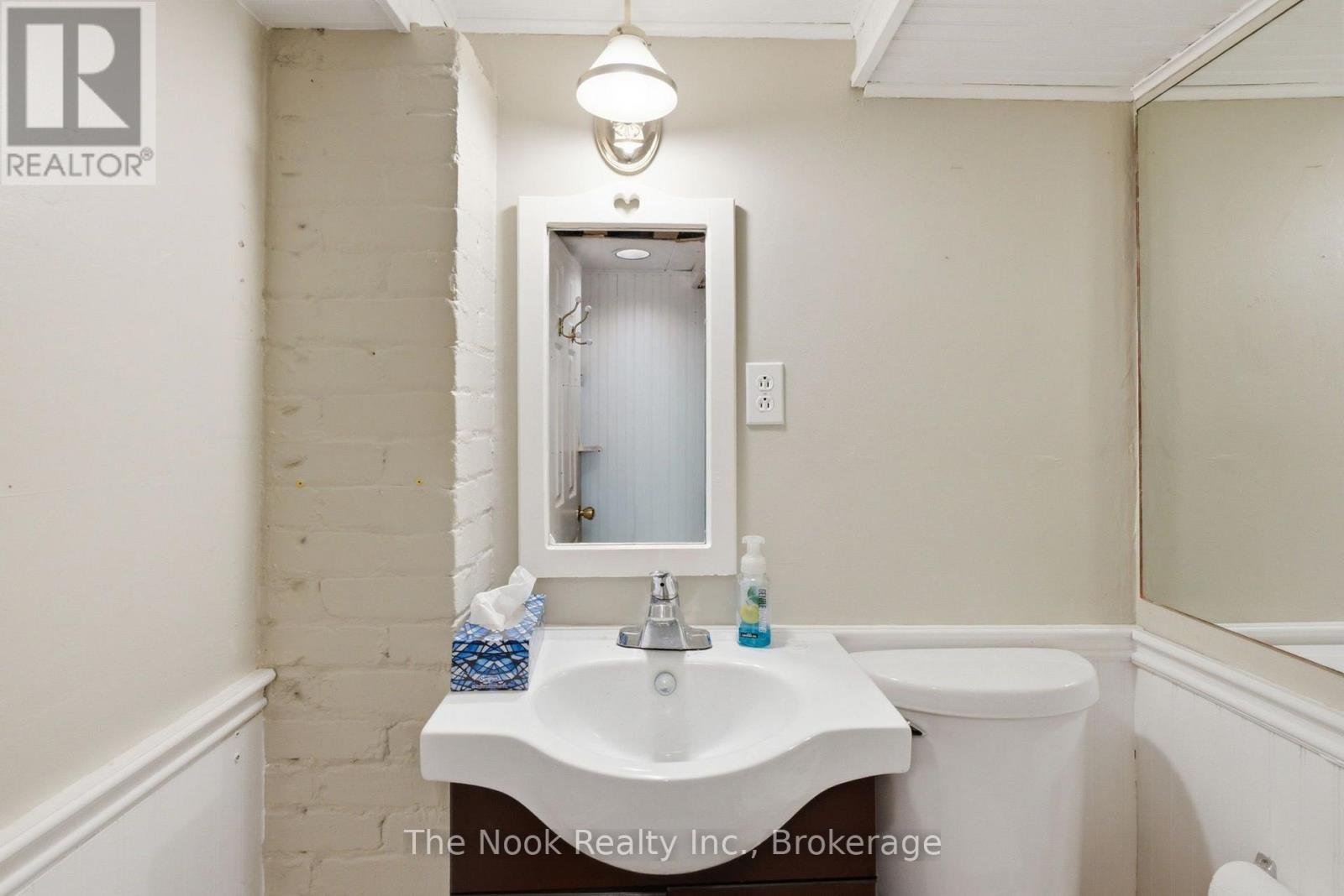 641 MASSON STREET - Image 38