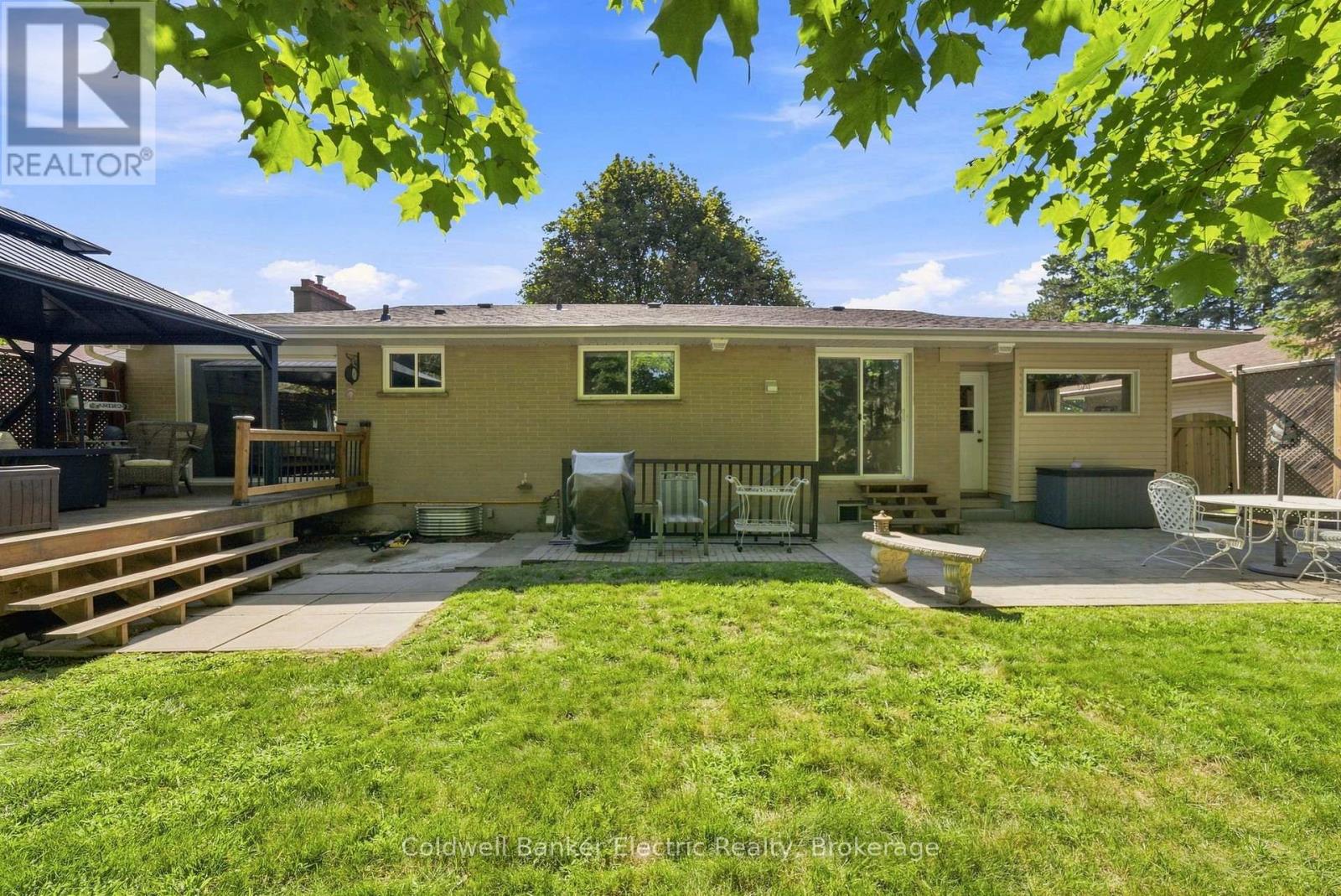 47 GRANDVIEW STREET N - Image 31