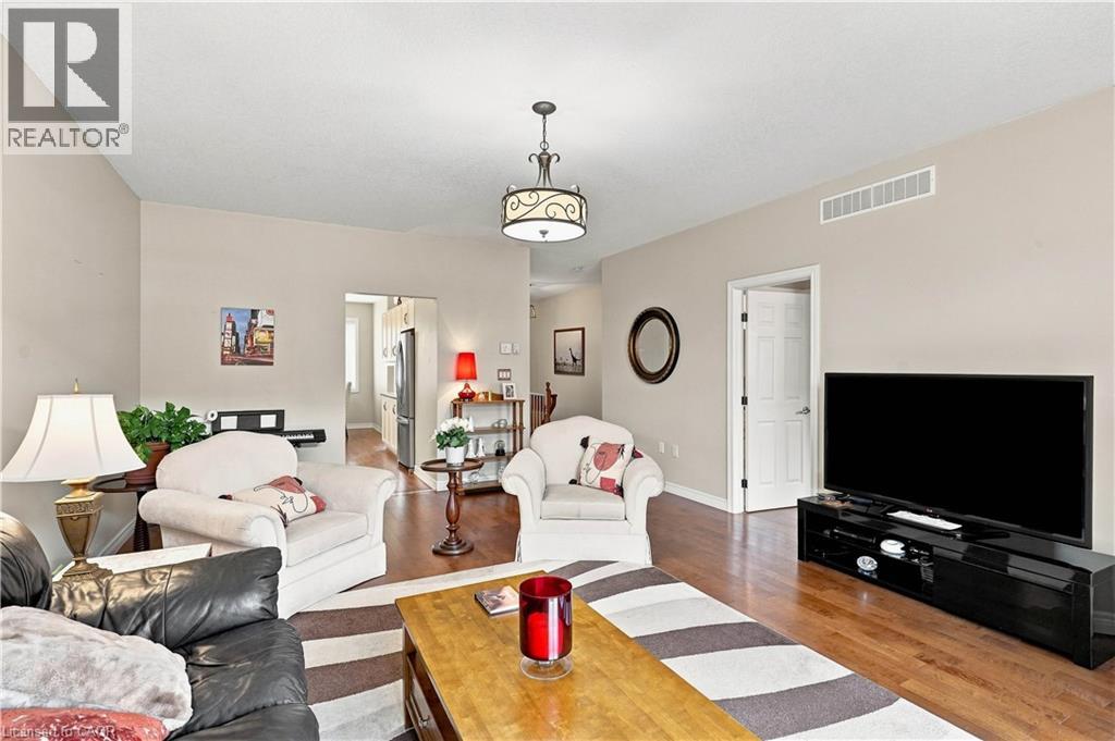 25 STICKLAND Lane - Image 12