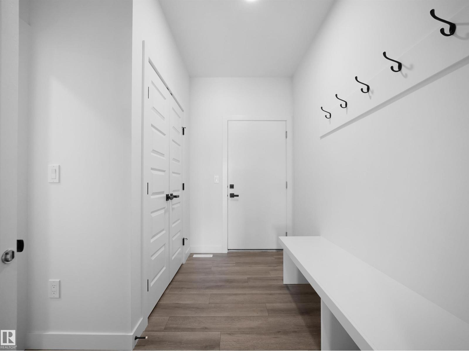 19066 20A AV NW - Image 19