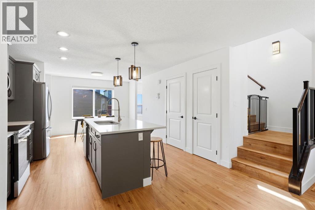 564 Evanston Drive NW - 4