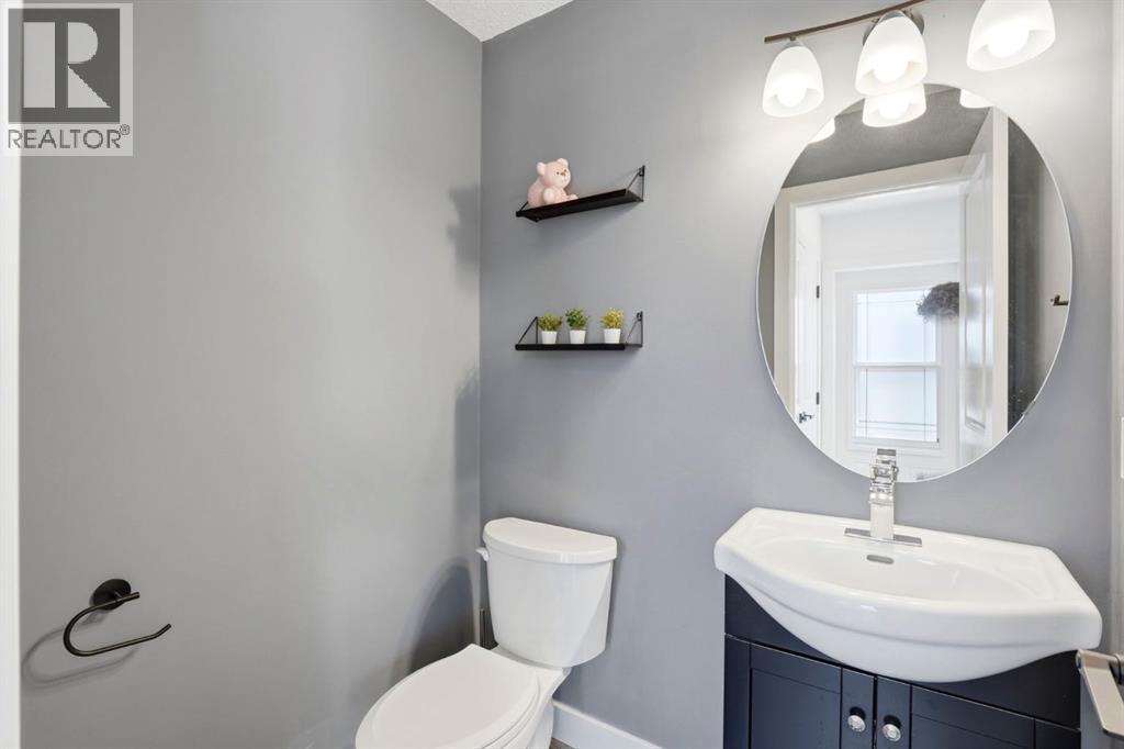 564 Evanston Drive NW - 12