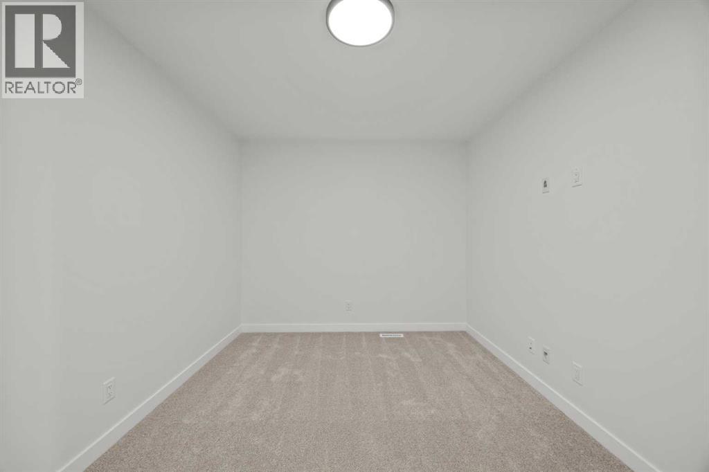 49 Hotchkiss Gardens SE - 20