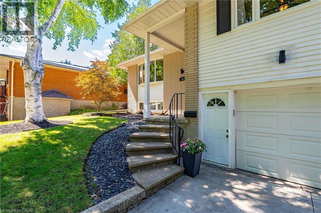 581 GLENDENE Crescent — photo 3