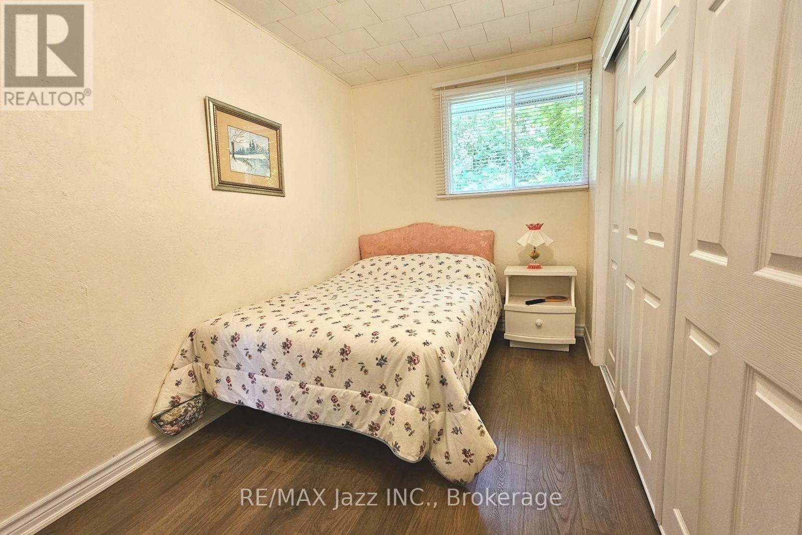 2006 SOUTH BEAVER LAKE LANE - 12