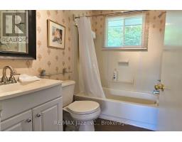 2006 South Beaver Lake Lane, Minden Hills, ON K0M2L1 Photo 9