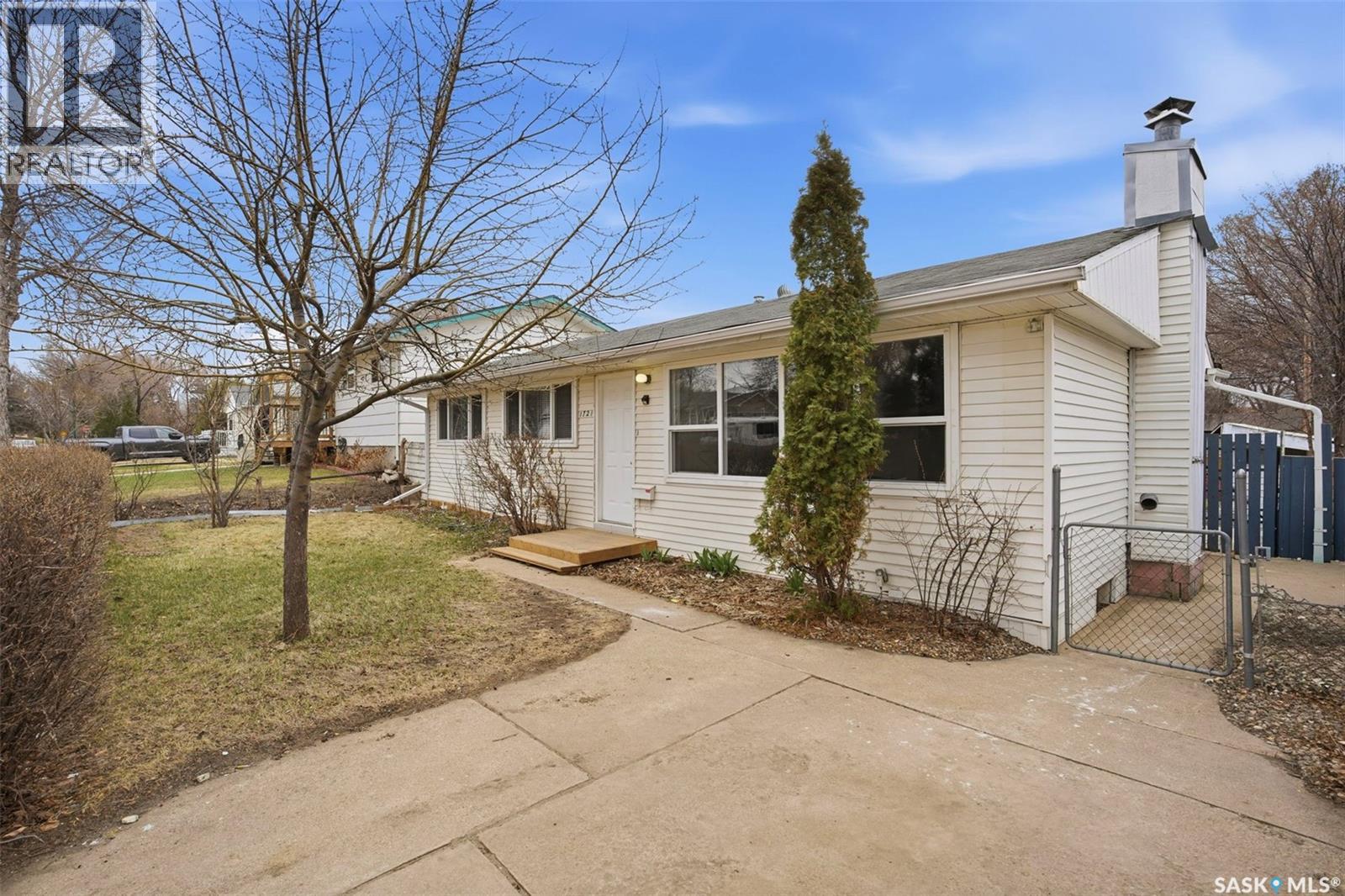 1721 E AVENUE N - 3