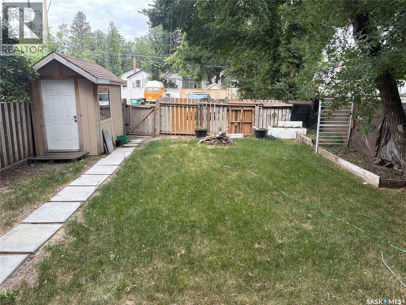 1125 Idylwyld DRIVE N - 13