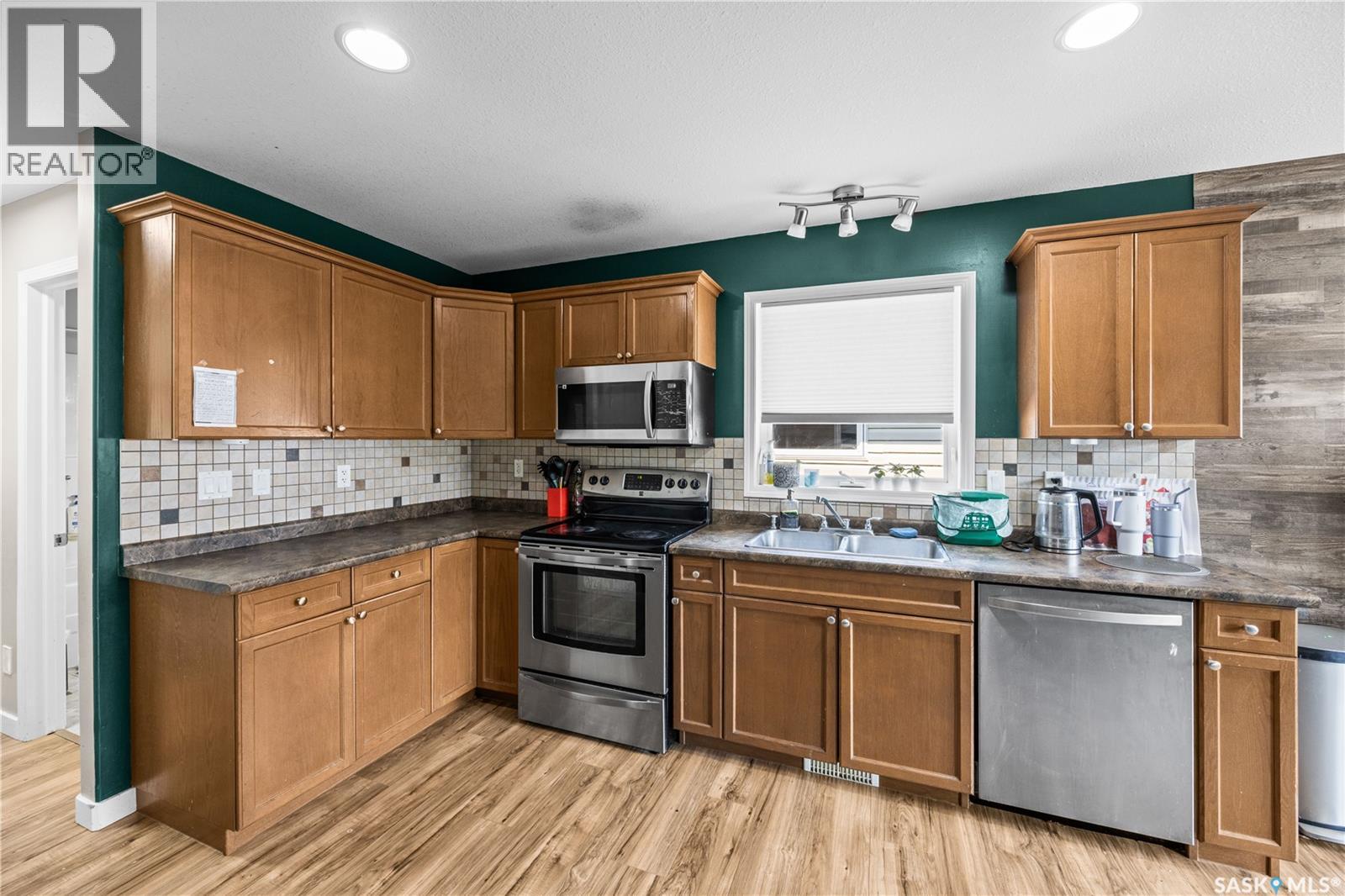 439 Coad MANOR - 7