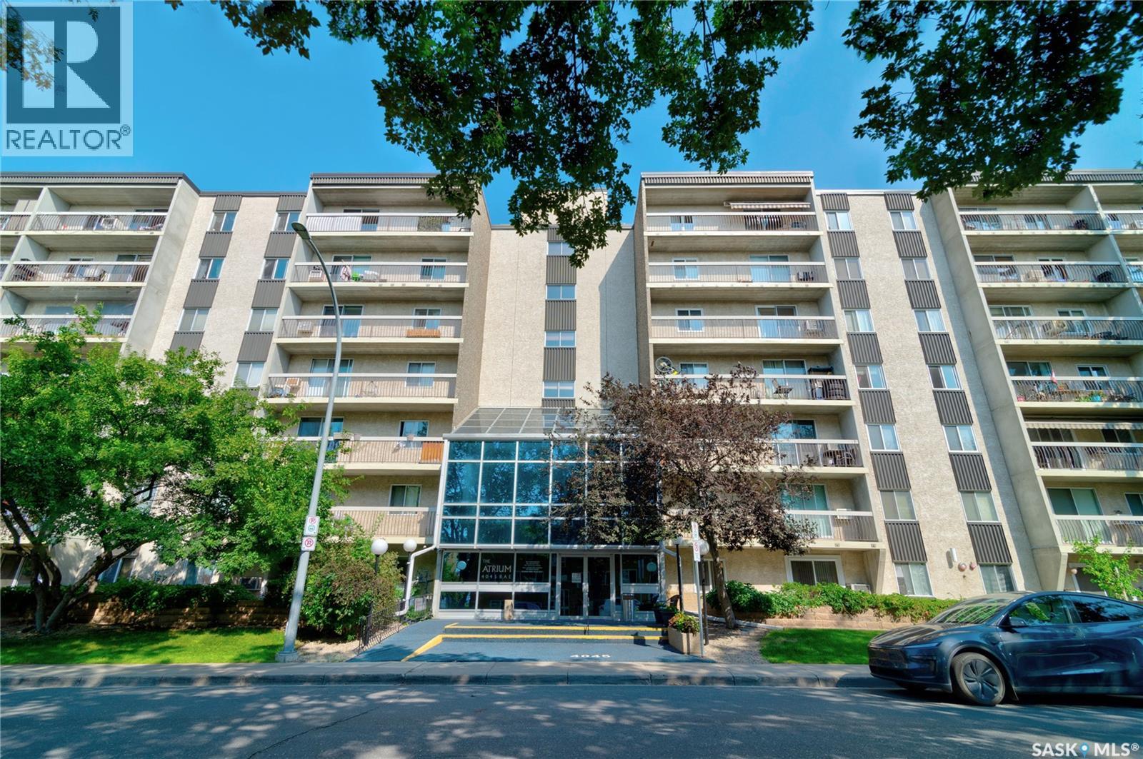#522 4045 Rae STREET - 1