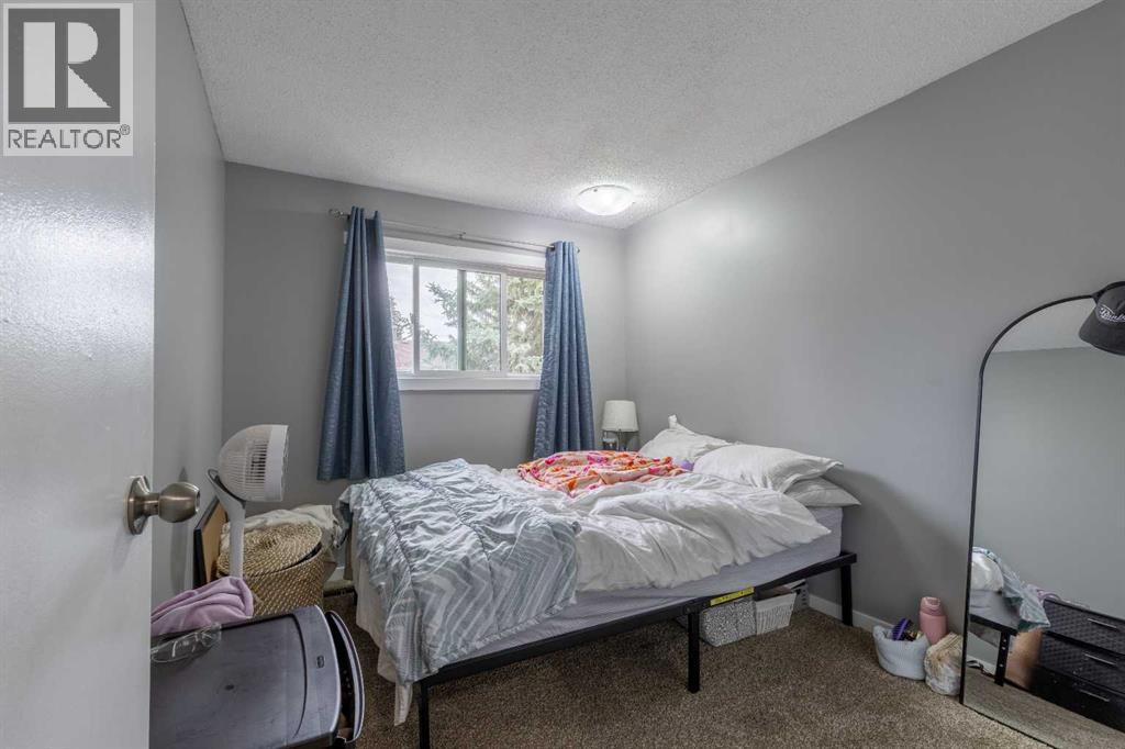 #43 55 Lemoyne Crescent W - 15
