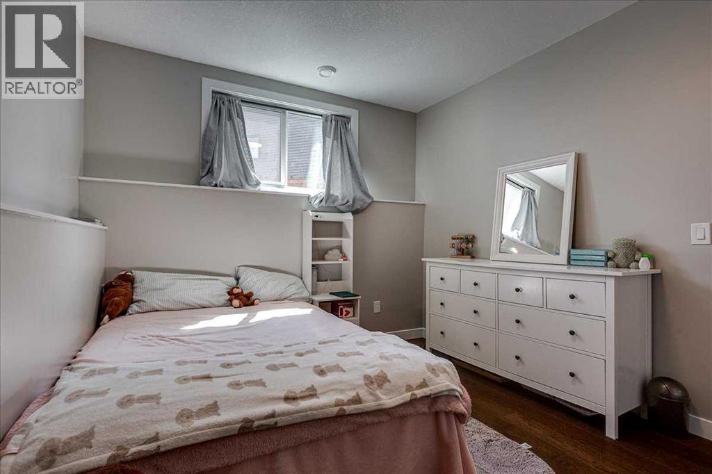 136 12 Avenue Northeast - Photo 34