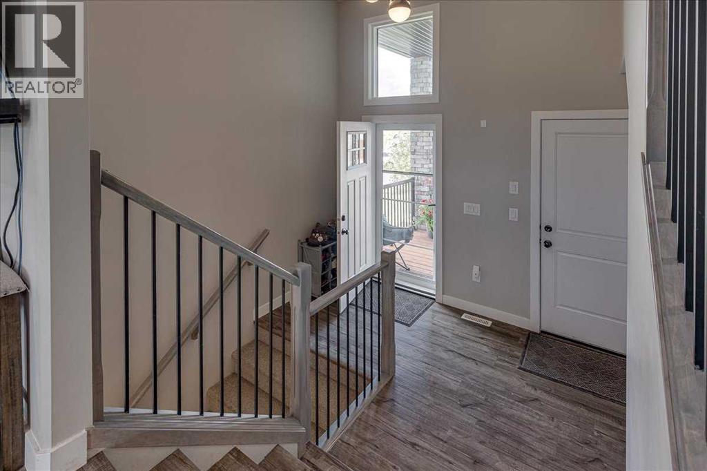 136 12 Avenue Northeast - Photo 6