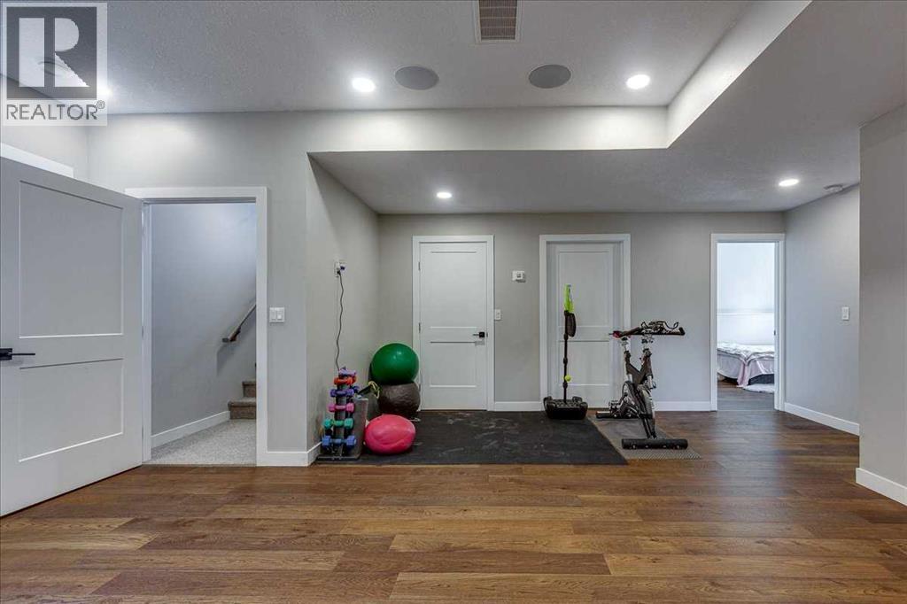 136 12 Avenue Northeast - Photo 30