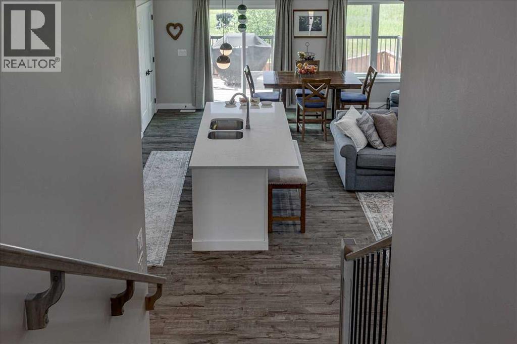136 12 Avenue Northeast - Photo 22