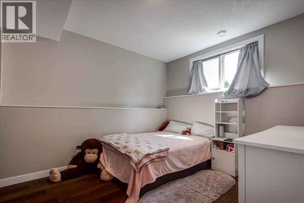 136 12 Avenue Northeast - Photo 33
