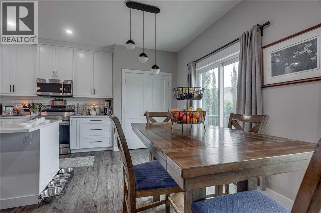 136 12 Avenue Northeast - Photo 11