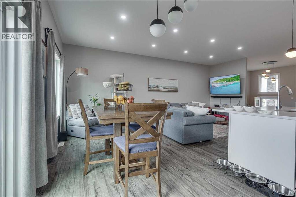 136 12 Avenue Northeast - Photo 12