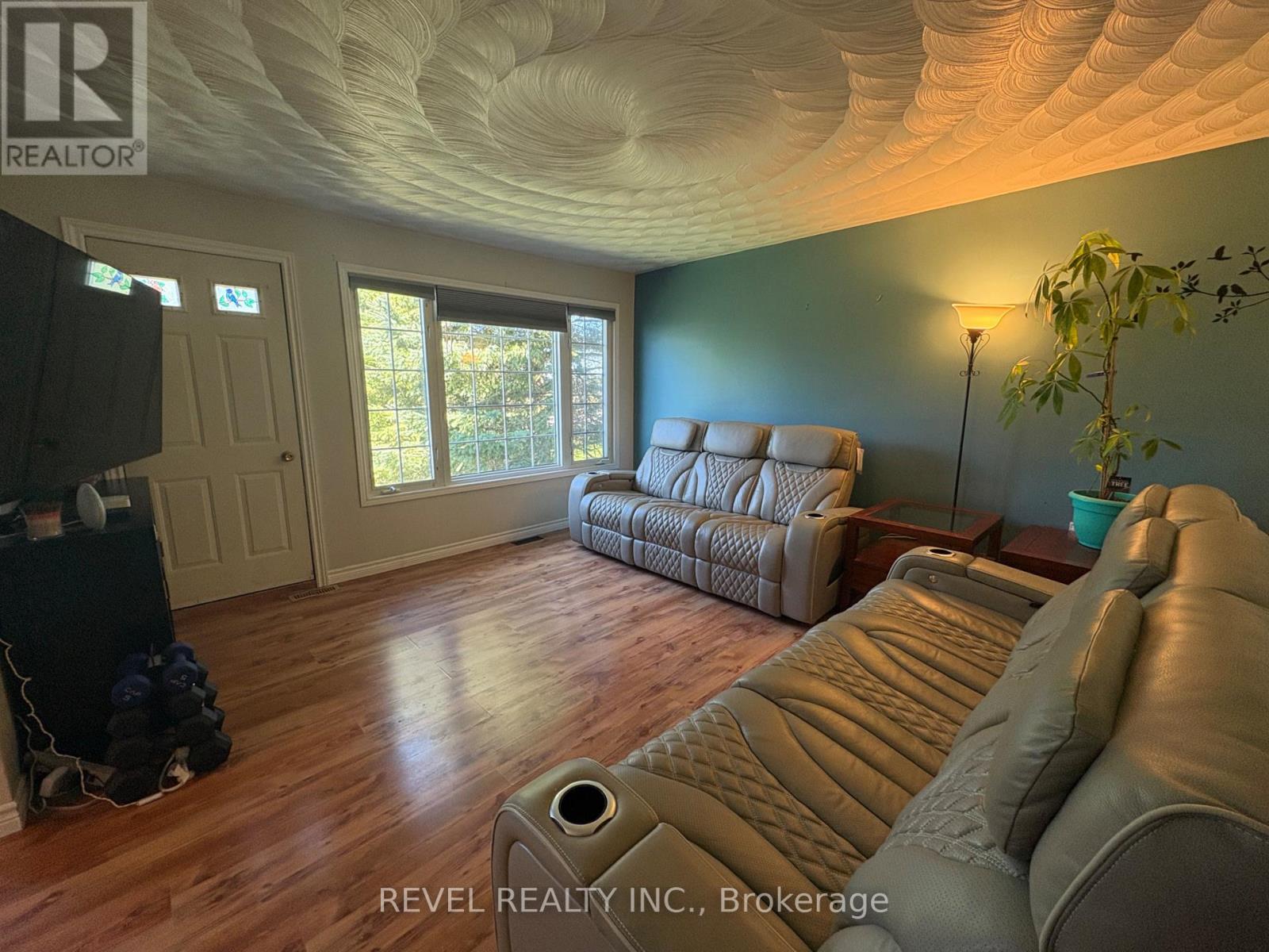 364 GENIER ROAD - 10