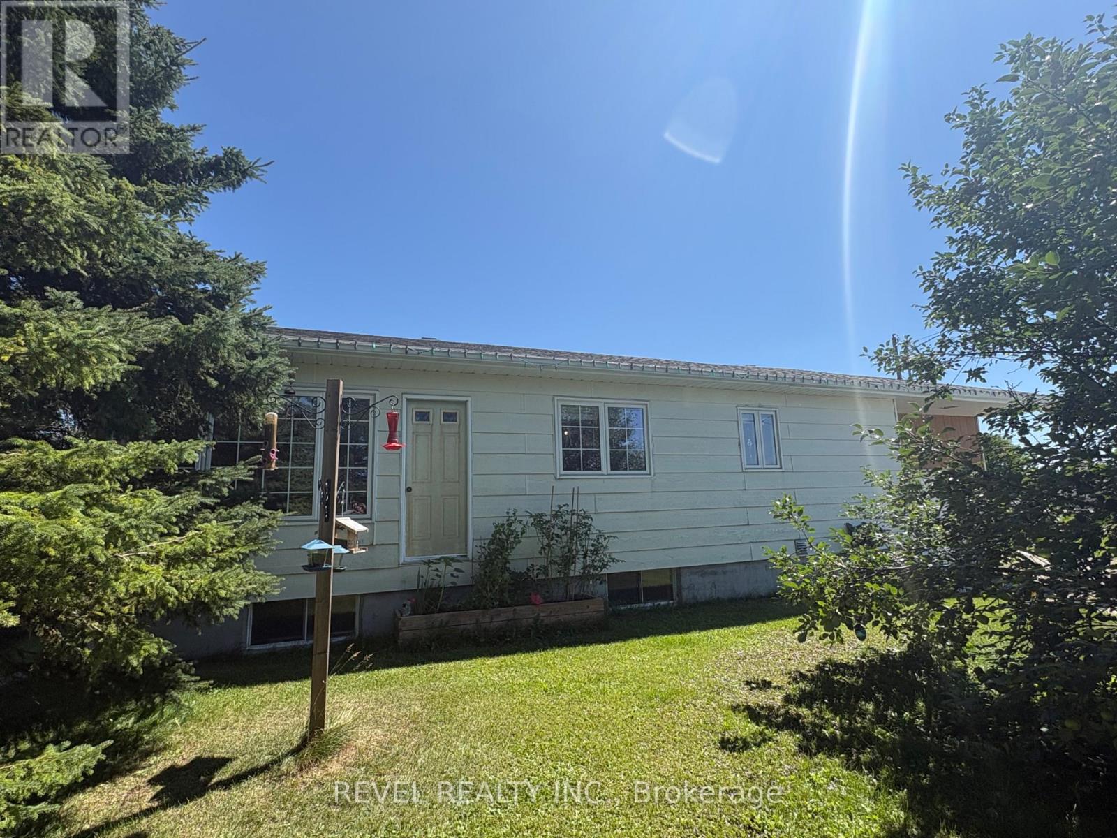 364 GENIER ROAD, Cochrane, Cochrane photo 2