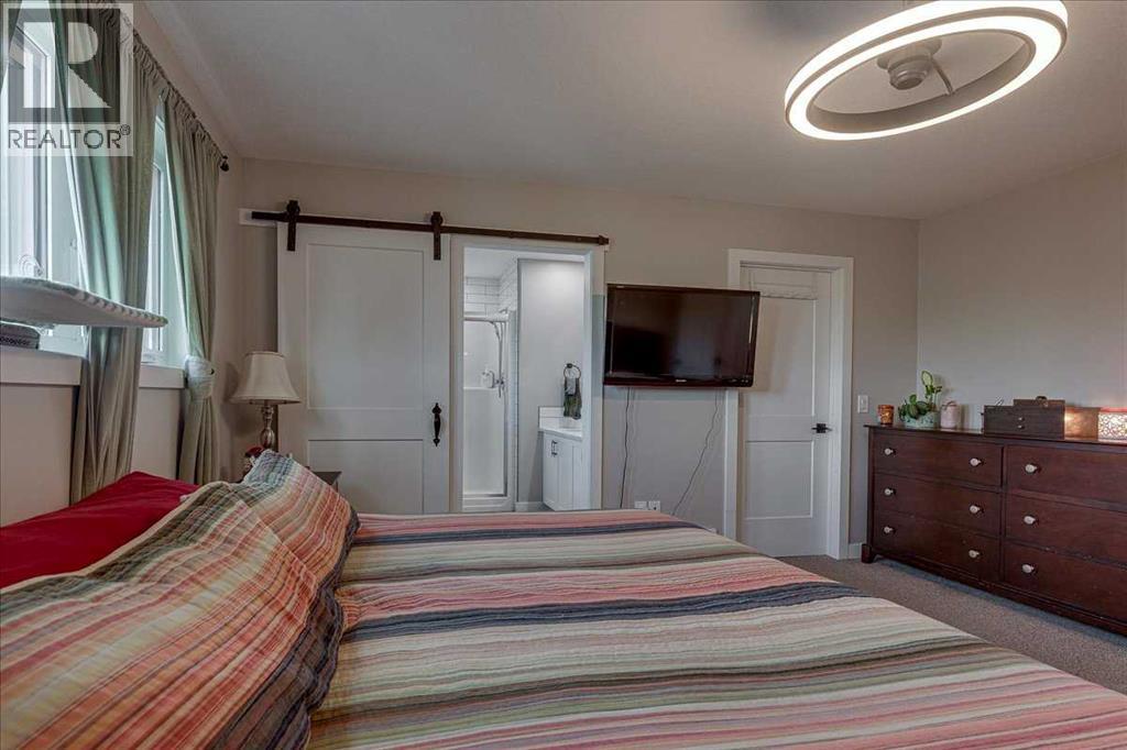 136 12 Avenue Northeast - Photo 25
