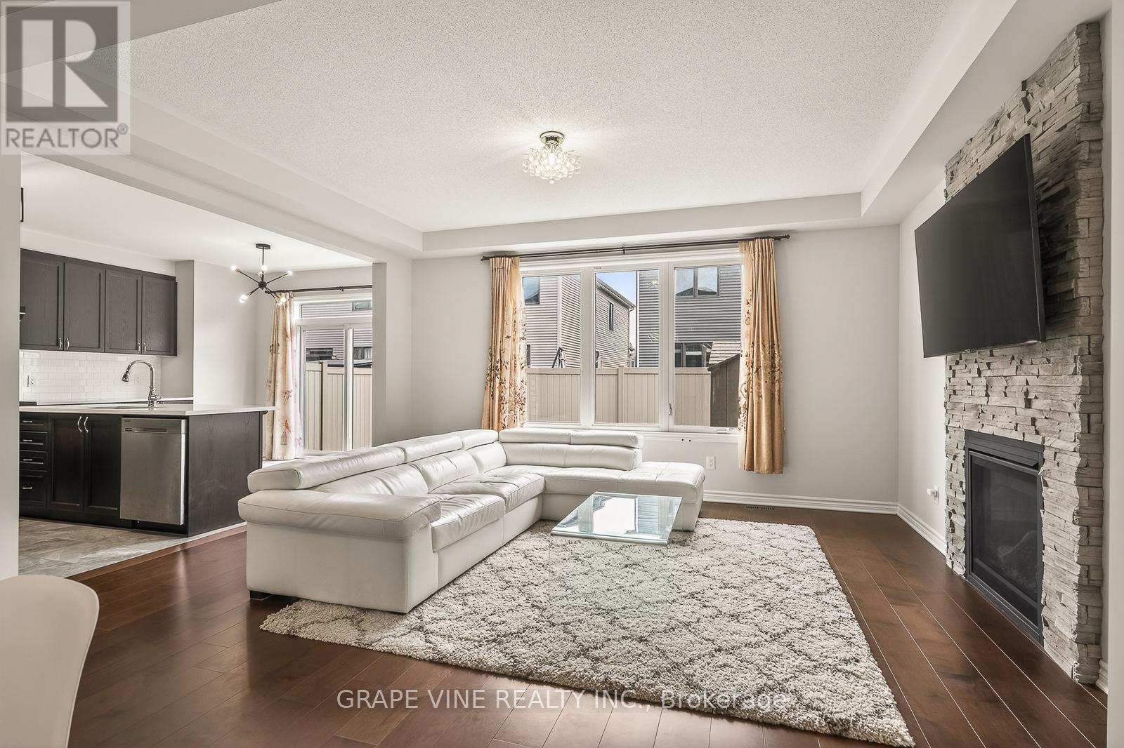 4 Bed, 4 Bath House for Sale in Ottawa – 414 APHELION CRESCENT, Ottawa – MLS# X13634668 - Image 12