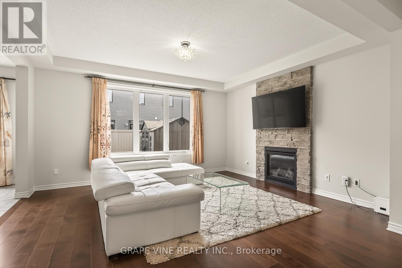 4 Bed, 4 Bath House for Sale in Ottawa – 414 APHELION CRESCENT, Ottawa – MLS# X13634668 - Image 14