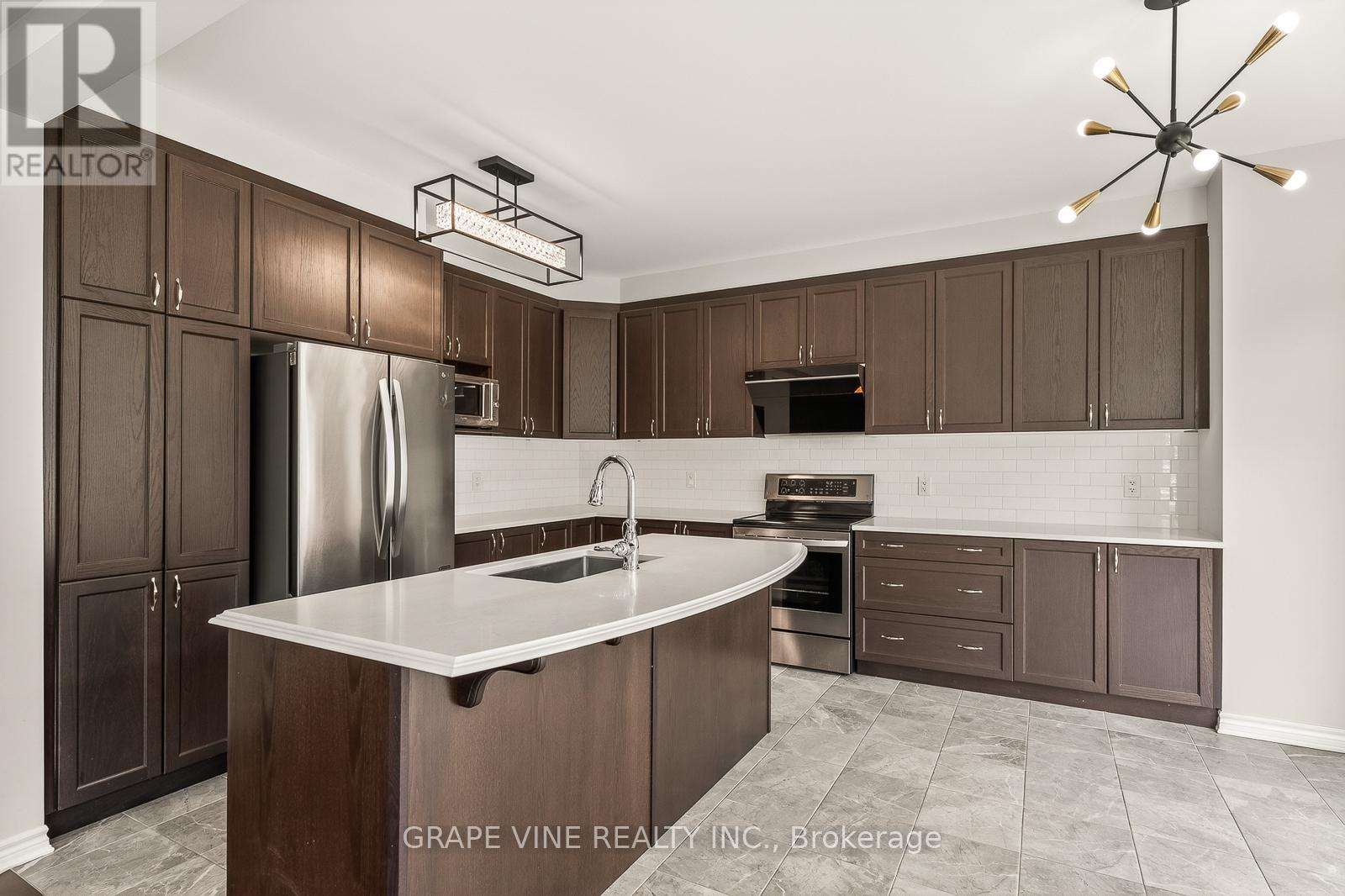 4 Bed, 4 Bath House for Sale in Ottawa – 414 APHELION CRESCENT, Ottawa – MLS# X13634668 - Image 19