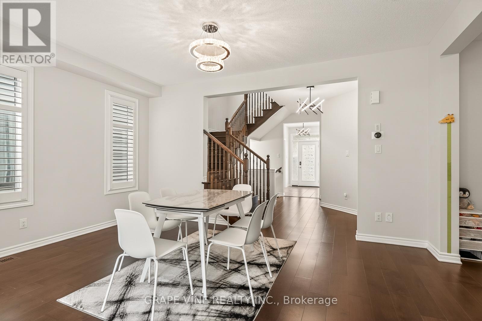 4 Bed, 4 Bath House for Sale in Ottawa – 414 APHELION CRESCENT, Ottawa – MLS# X13634668 - Image 9